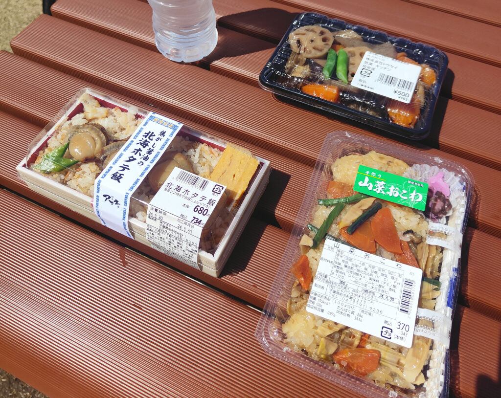 やさしい味わいが魅力の直売所のお弁当