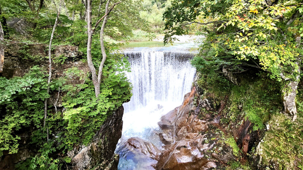 土合砂防堰堤(湯吹きの滝)の美しい景色