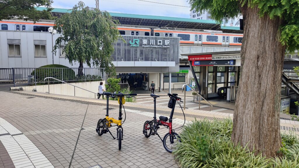 東川口駅前