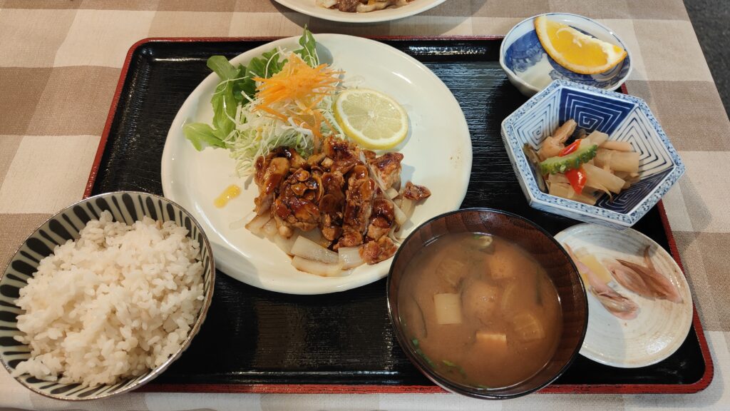 泉坂地鶏焼き定食